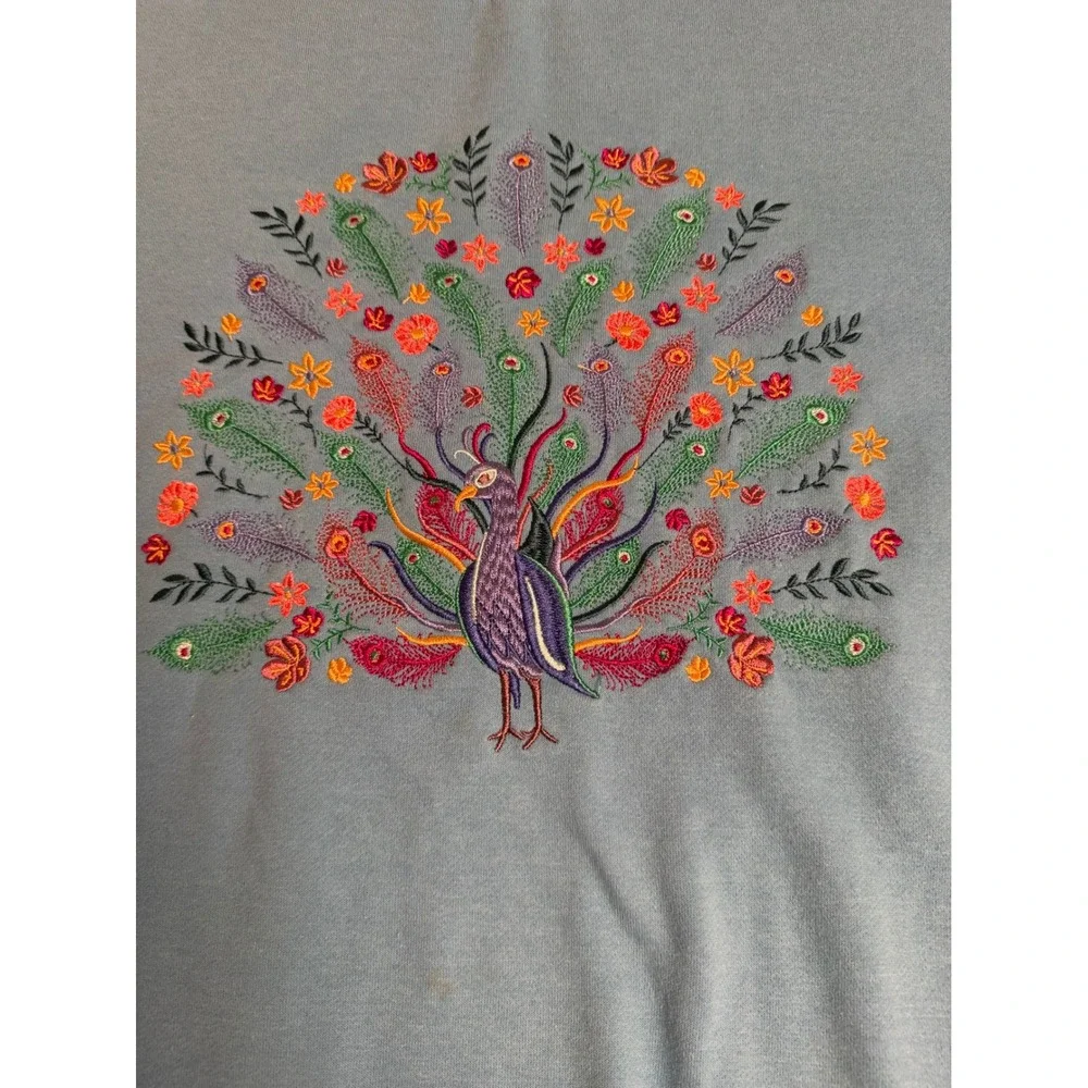 King Universal Teal Blue Embroidered Peacock Sweatshirt Crewneck Mens Medium